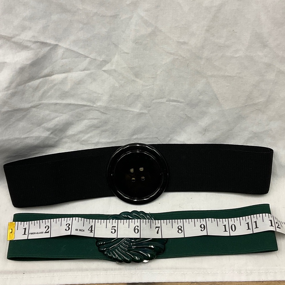 Stylish Black and Green Women's Belt Set - Picture 2 of 4